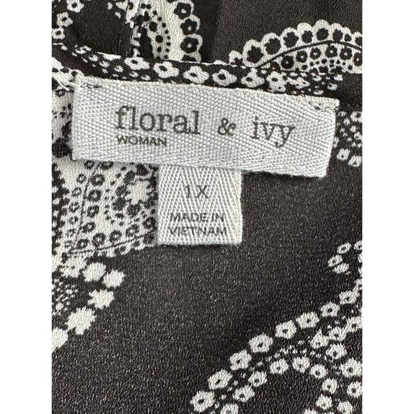 Floral & Ivy Black & White Blouse Sz 1X Paisley Print Button Up V-Neck - Picture 12 of 14